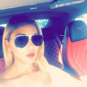 Meet your Posher, Sulay